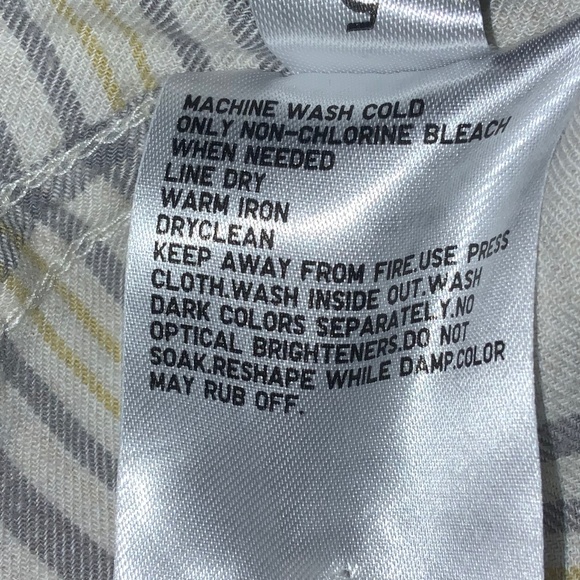 Uniqlo womens  lightweight plaid flannel button front shirt Sz L cotton - Picture 9 of 9